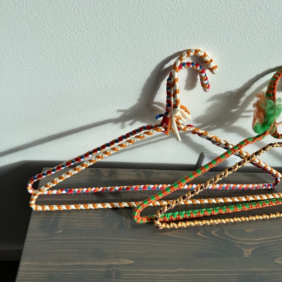 Vintage metal hand macramé hangers - Picture 5 of 9